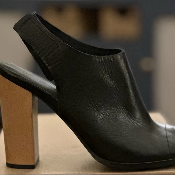 Audrey Brooke Black Leather Slingback Sandal Wood Heel Peep Toe Women's 9.0 - Picture 2 of 8